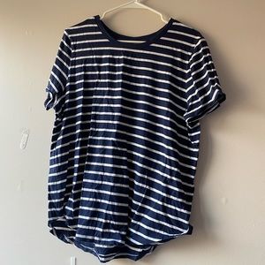 old navy every wear blue stripe shirt